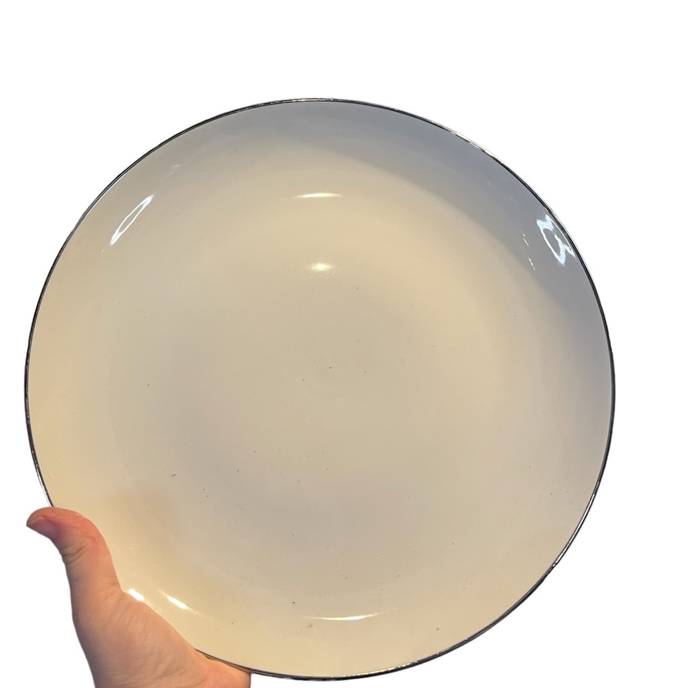 Royal M. Large charger plate white with silver edging
